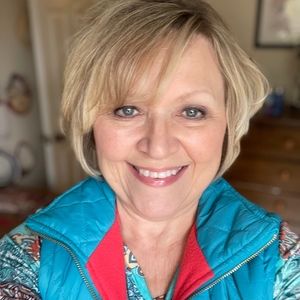 Meet your Posher, Melanie